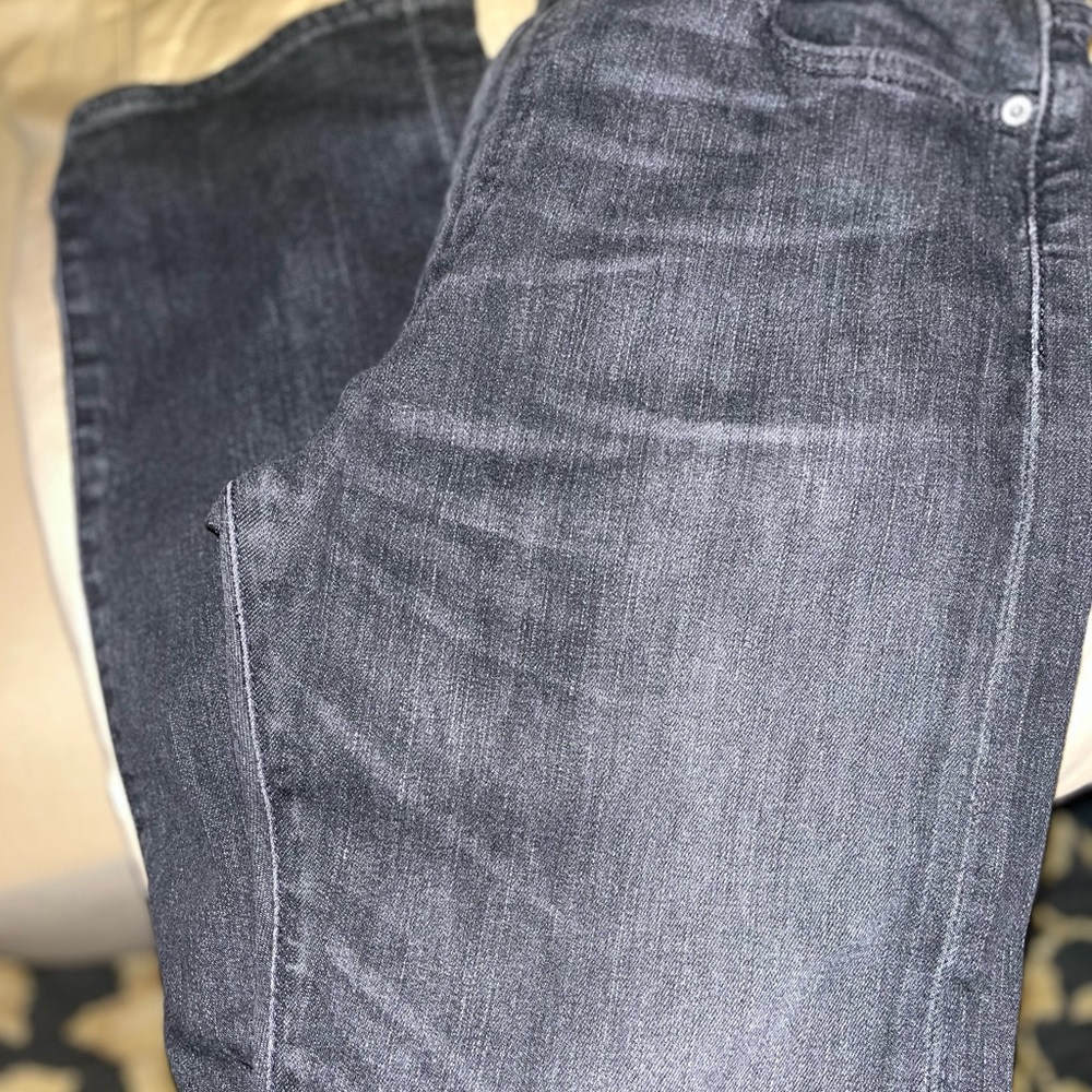 Men’s Levi’s Jeans gently worn, size 32x32 - Picture 3 of 6